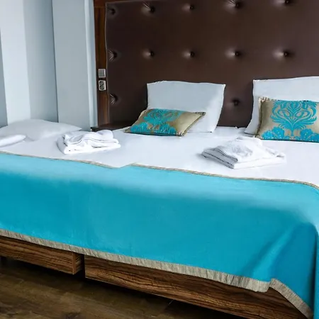 Hotel Opera 3*