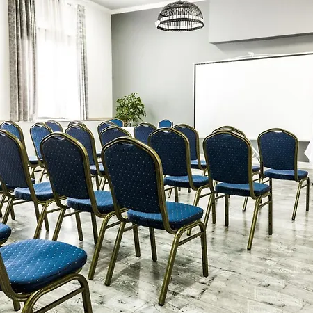 Opera Hotel 3*