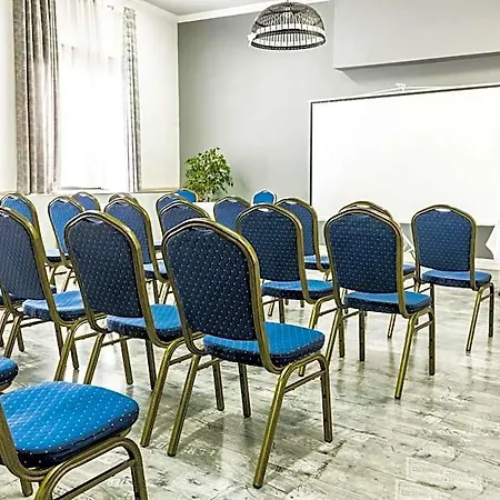 Opera 3* Tarnowskie Góry