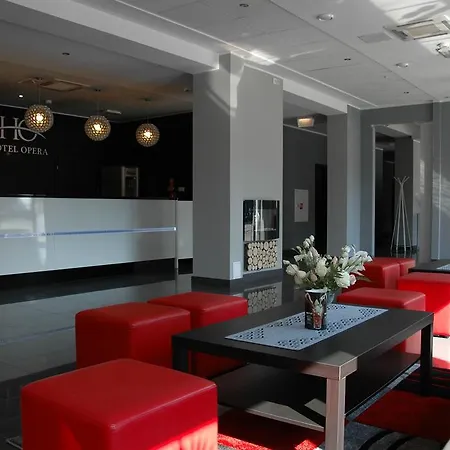 Opera Hotel 3*