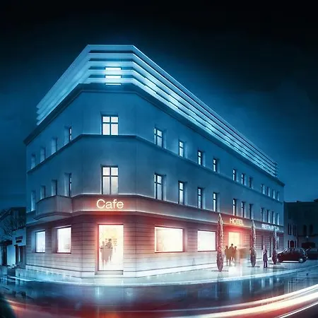 Opera Готель