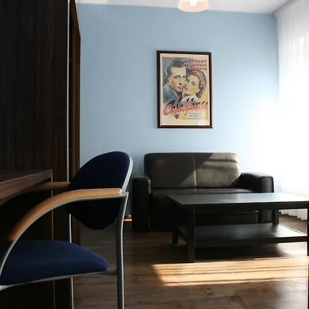 Opera Hotel 3*