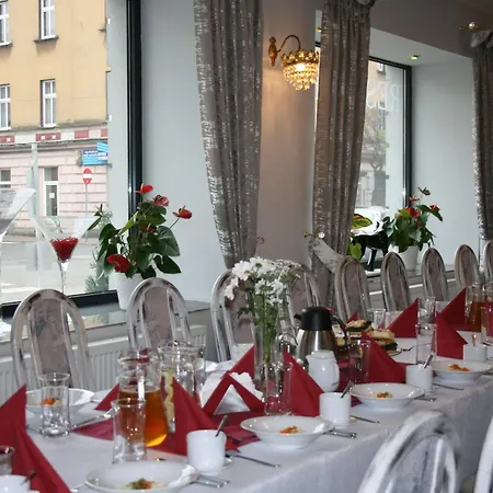 Opera 3* Tarnowskie Gory