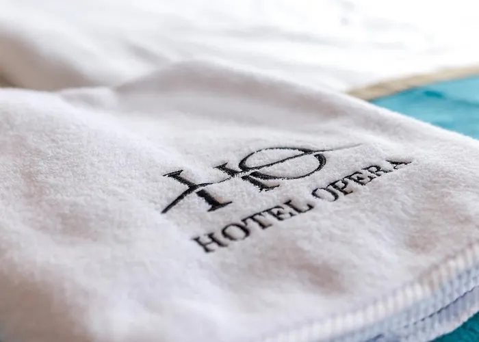 Opera Hotel 3*